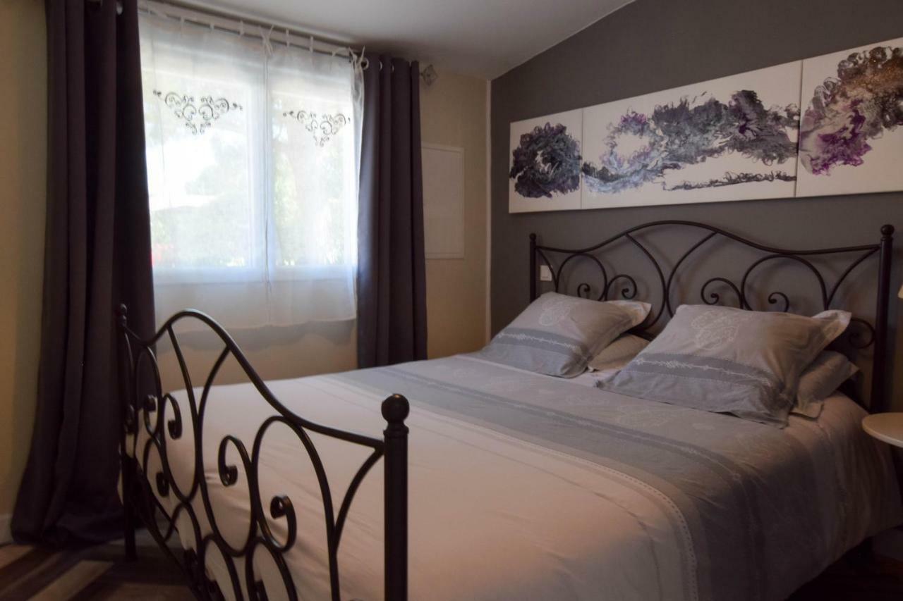 Bed and Breakfast Le Comptoir Des Ecoliers Gémozac Zewnętrze zdjęcie
